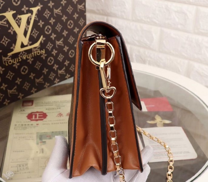 L0vis Vvtt0n Monogram Reverse Canvas Dauphine Bag