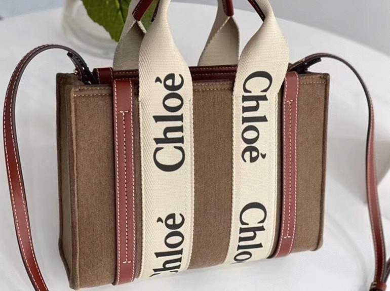 top quality fake previous previous Ch10e small woody tote bag in brown felt