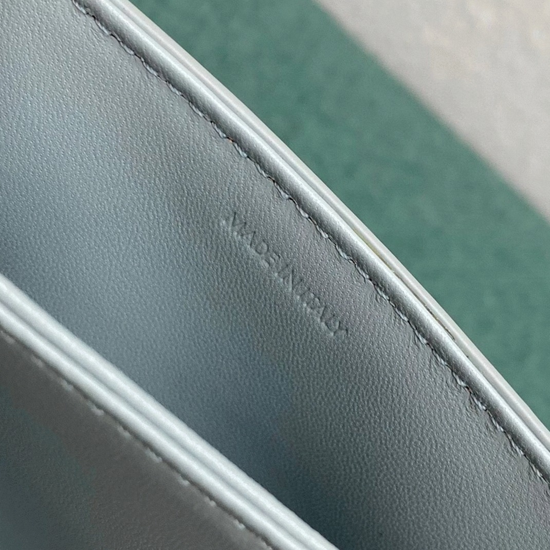 Top Quality Replica Ce1i*e Triomphe Teen Bag In Mineral