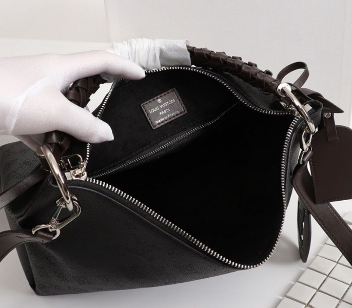 LV Mahina Beaubourg MM Hobo In Black