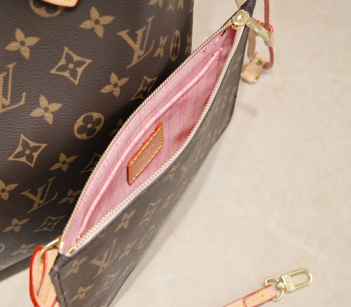 L0vis Vvtt0n Monogram Canvas Neverfull MM Tote In Peony Pink