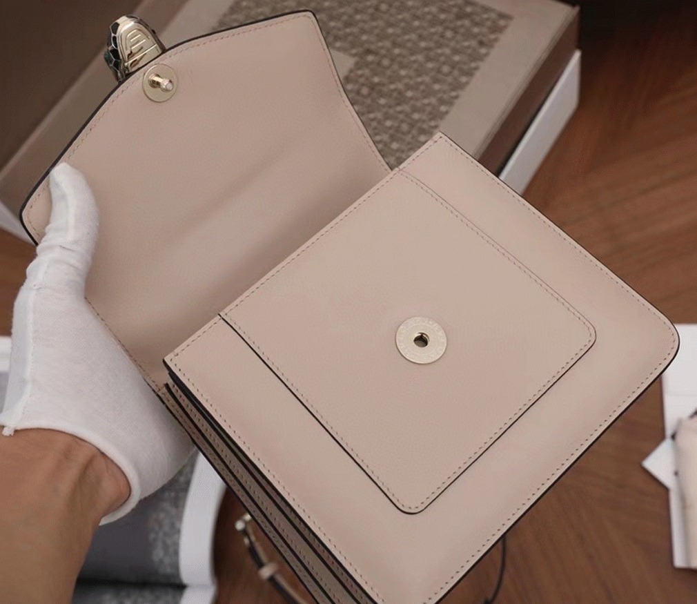 Fake Bv1g*ai Serpenti Forever Small Bag Beige Calfskin