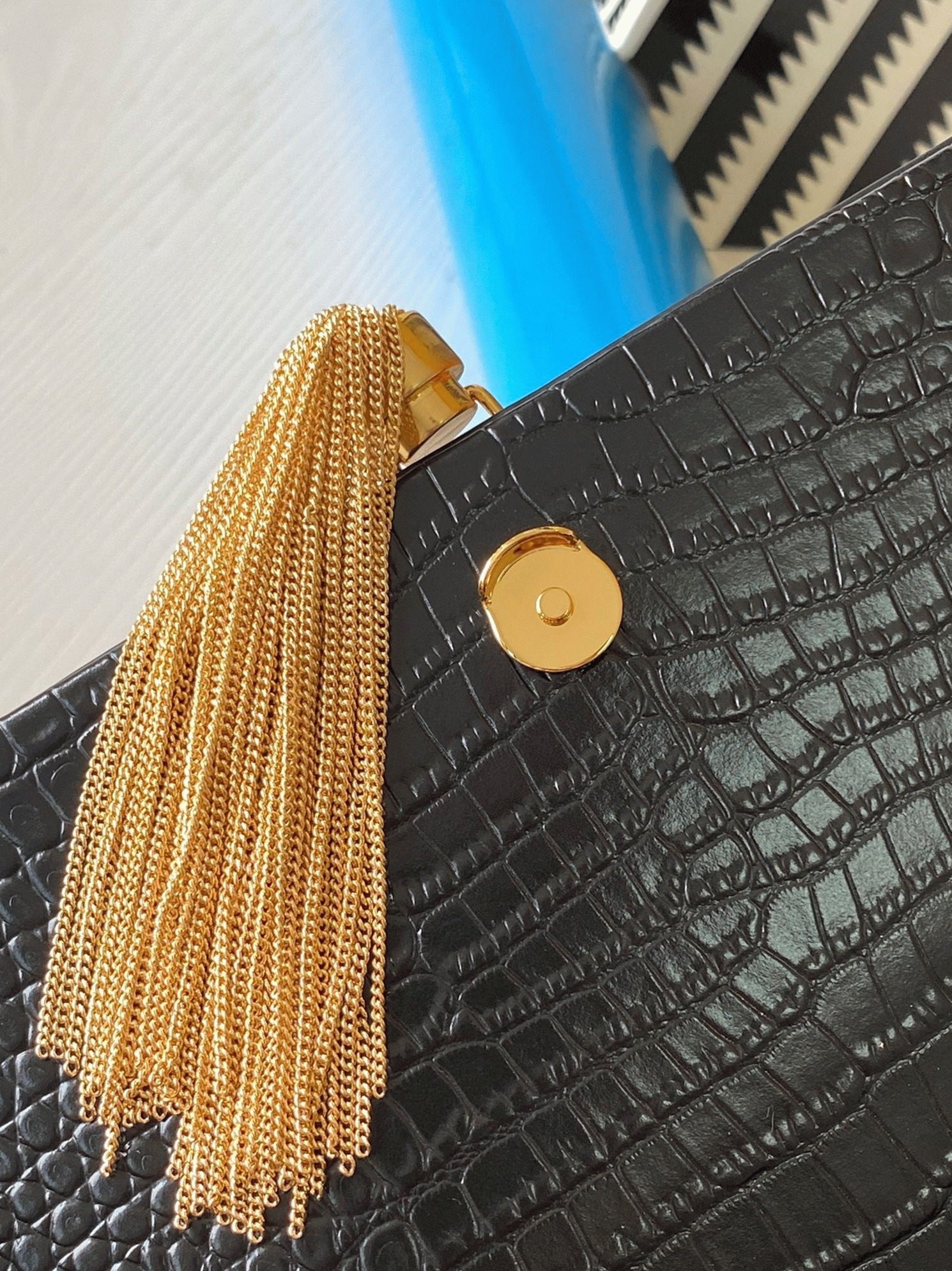 Replica Sa1nt Lau*nt Kate Medium Tassel Bag Black Crocodile-embossed Leather