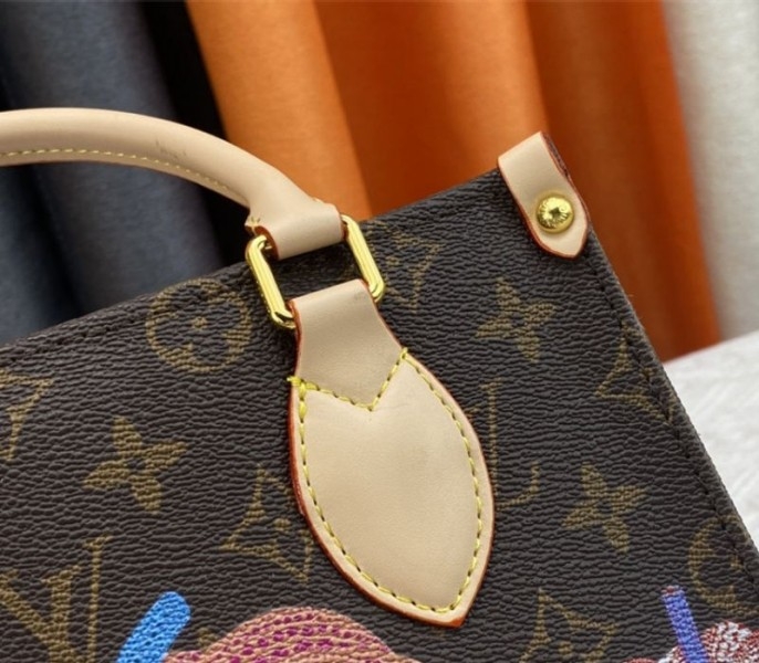 L0vis Vvtt0n X YK Monogram Canvas Onthego PM Tote In Pumpkin