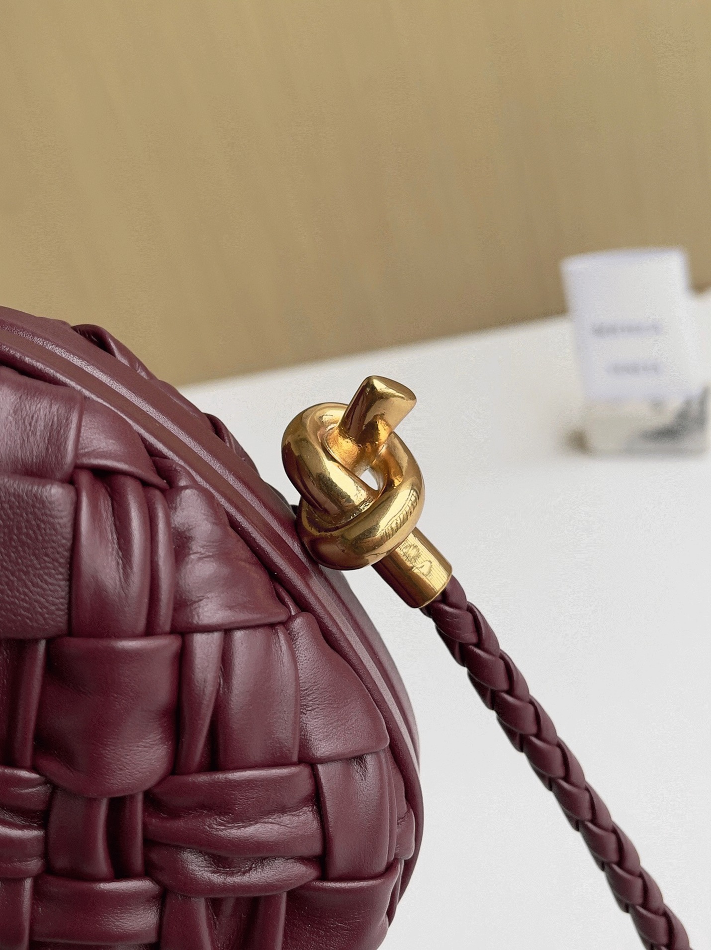 Fake B0tt*ga Ven*ta Knot Minaudiere On Strap Barolo Foulard Intreccio