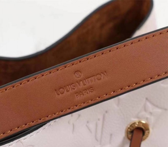 L0vis Vvtt0n Monogram Empreinte NeoNoe MM Bag In Cream