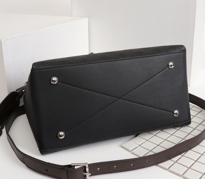 LV Mahina Beaubourg MM Hobo In Black