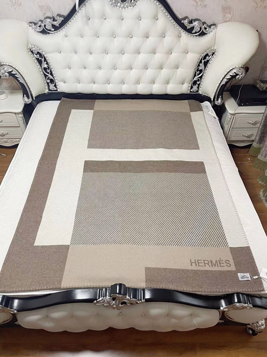 Best replica H**me5 H Riviera blanket in beige wool and cashmere