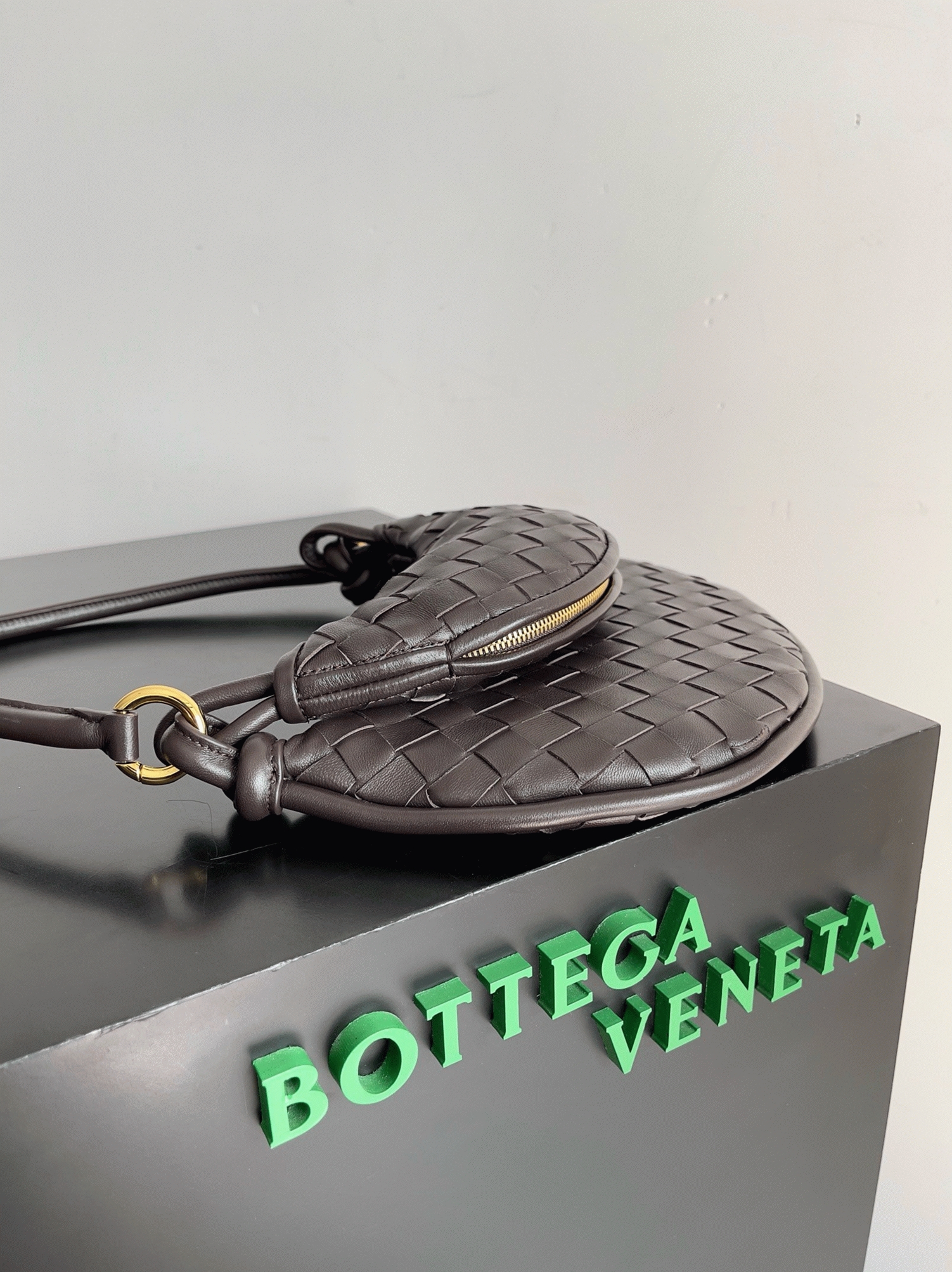 Fake B0tt*ga Ven*ta Gemelli Small Bag Fondant