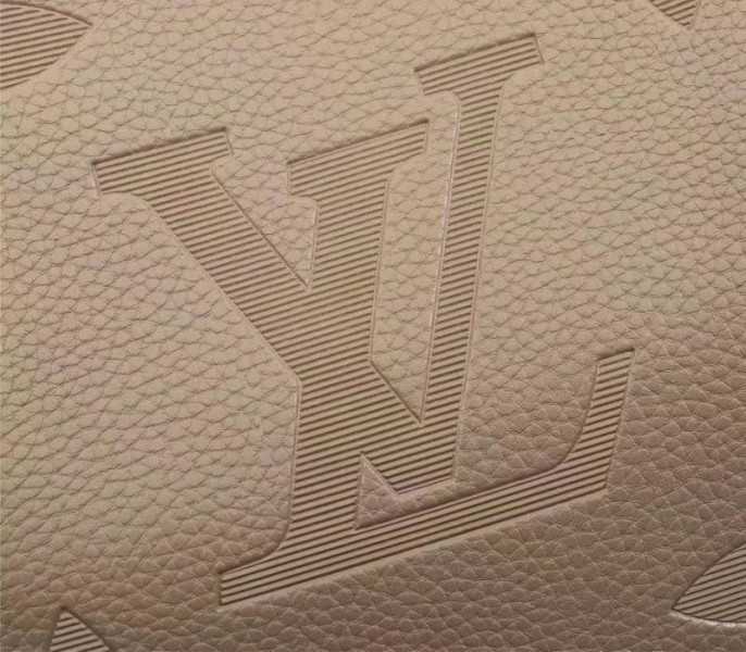 L0vis Vvtt0n Monogram Empreinte Giant Onthego GM Tote In Beige