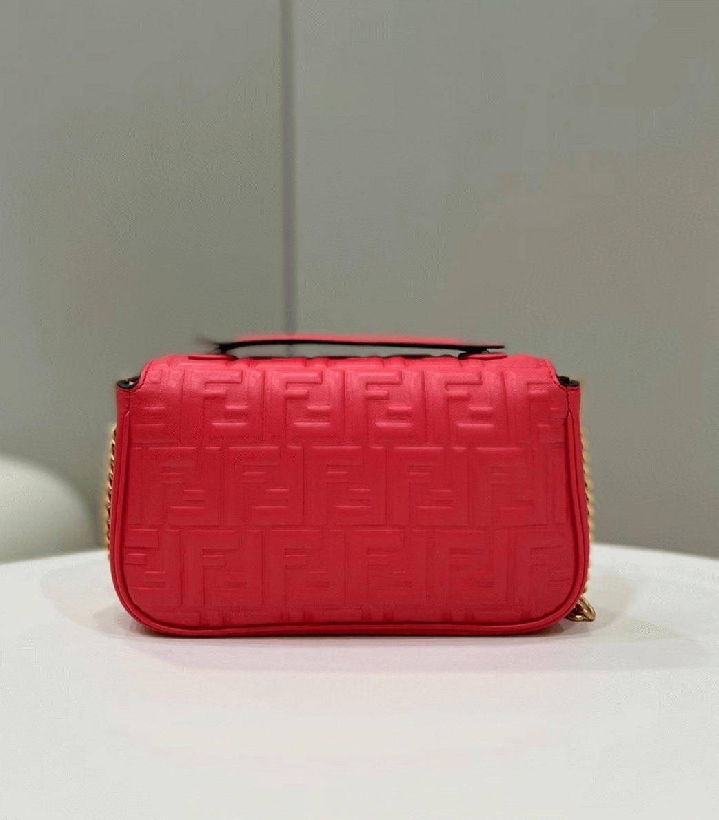 Top Quality Knockoff F**di Baguette Chain Midi Bag In Red