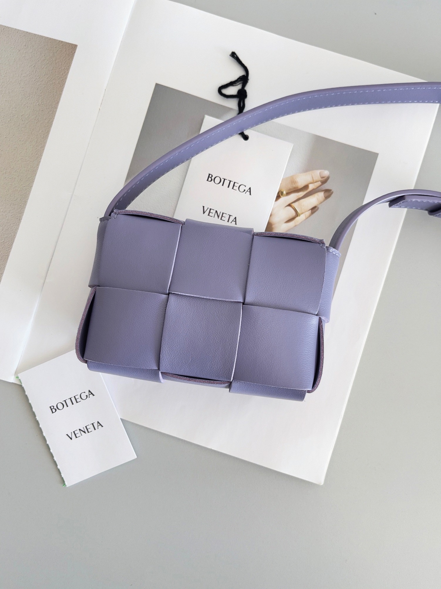 Top Quality Knockoff B0tt*ga Ven*ta Candy Cassette Bag In Wisteria