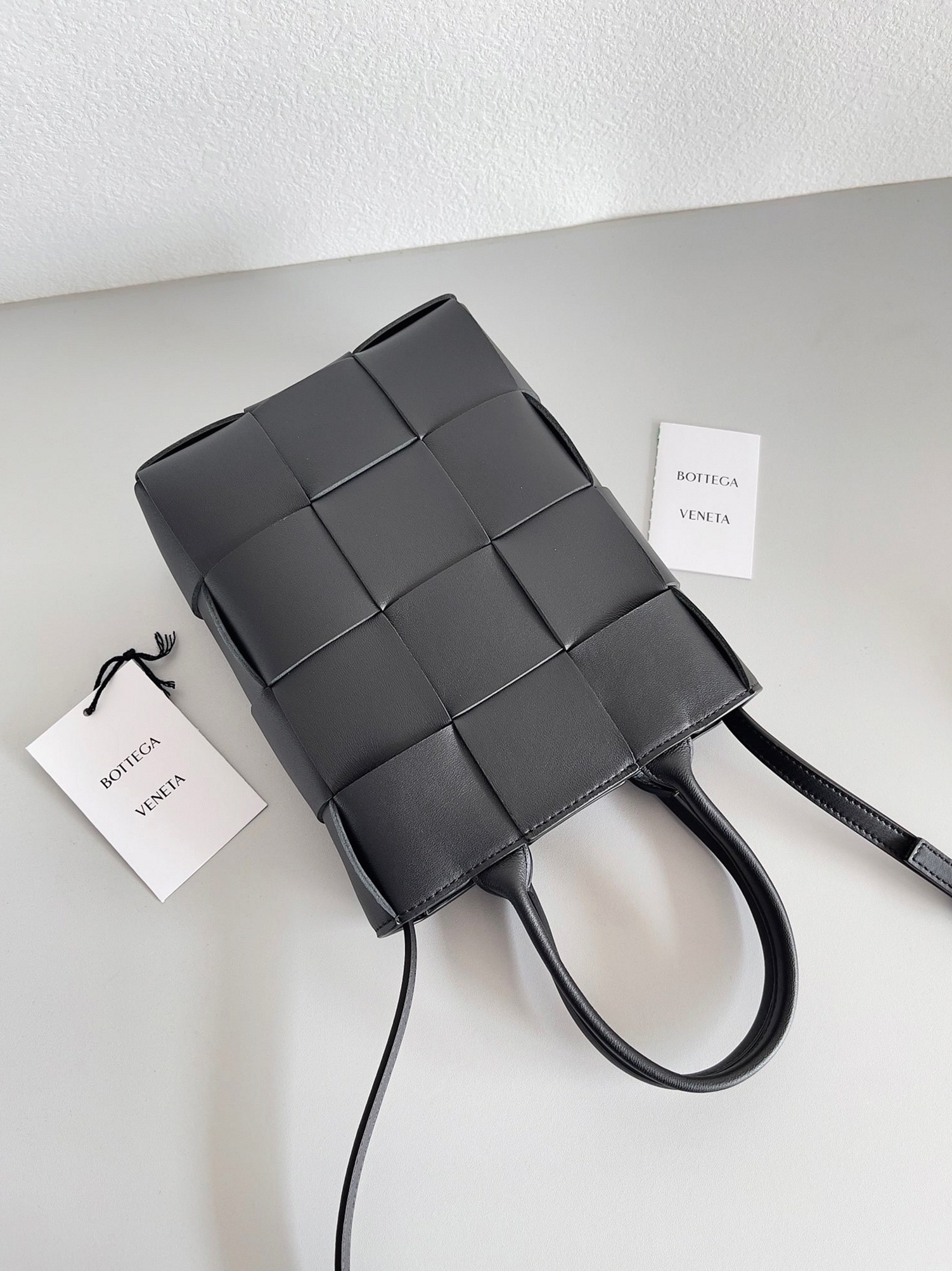 Fake B0tt*ga Ven*ta Cassette Mini Tote Bag Black