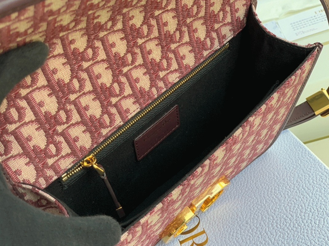 D10r 30 Montaigne Medium Bag Knockoff in Bordeaux D10r Oblique Jacquard
