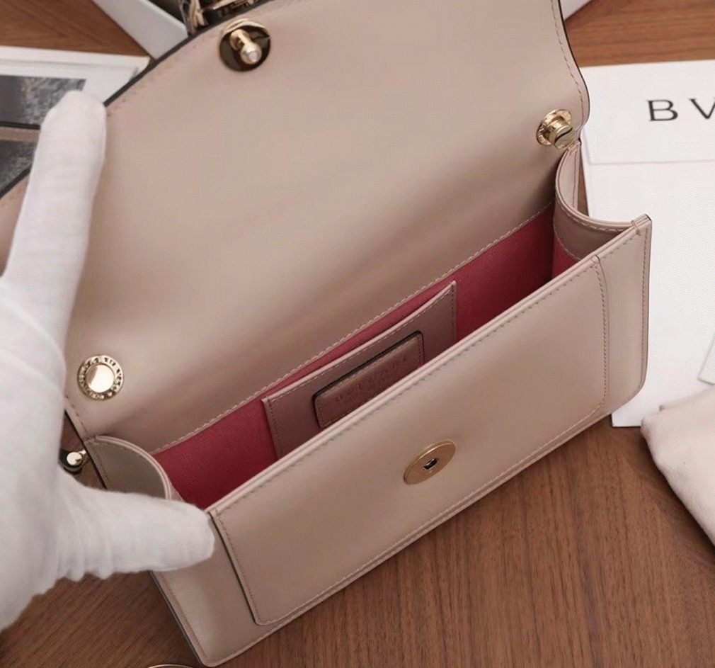 Replica Bv1g*ai Serpenti Forever Small Cross-body Bag Beige Calfskin