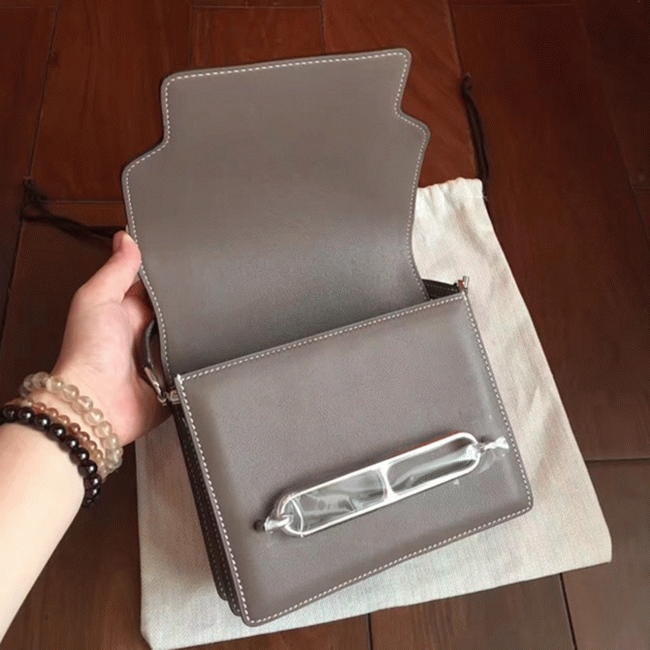 Etoupe knockoff H**me5 Mini Sac Roulis handbag