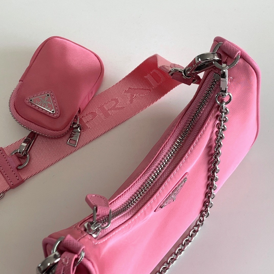 Pra*a Re-Edition Shoulder Bag Knockoff in Pink
