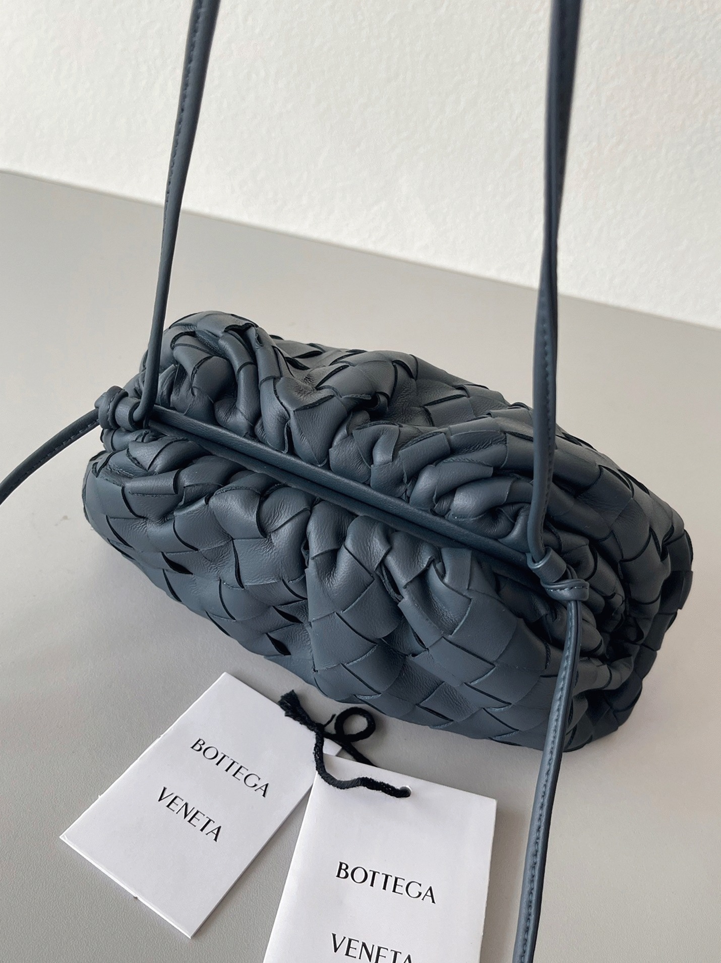 Faux B0tt*ga Ven*ta Mini Pouch with Strap Space