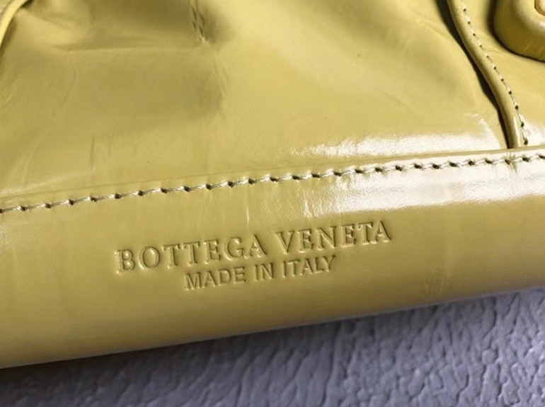 Top Quality Fake B0tt*ga Ven*ta Arco Medium Bag In Yellow Intrecciato Leather