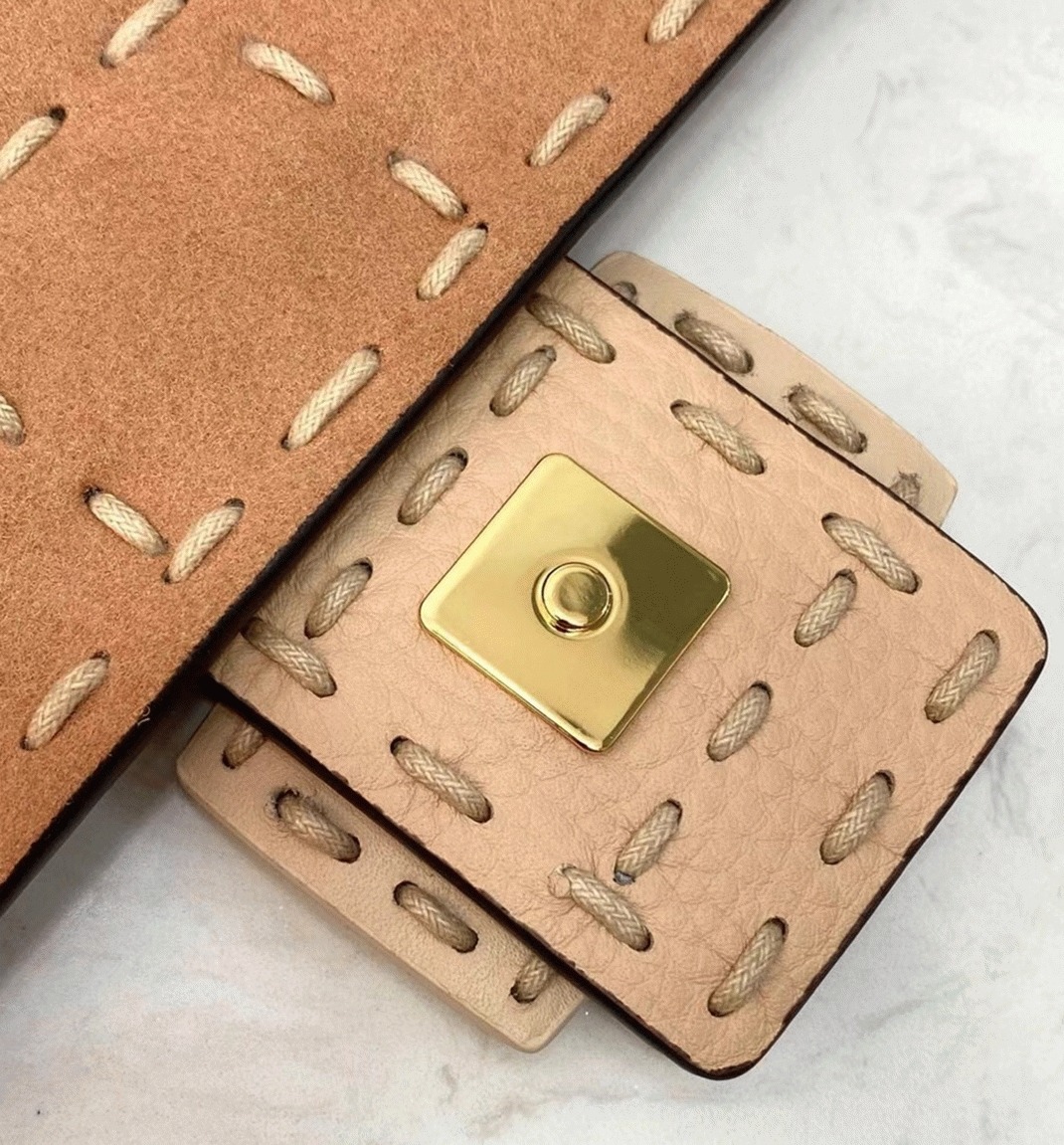 Top Quality Fake F**di Medium Baguette Bag In Beige