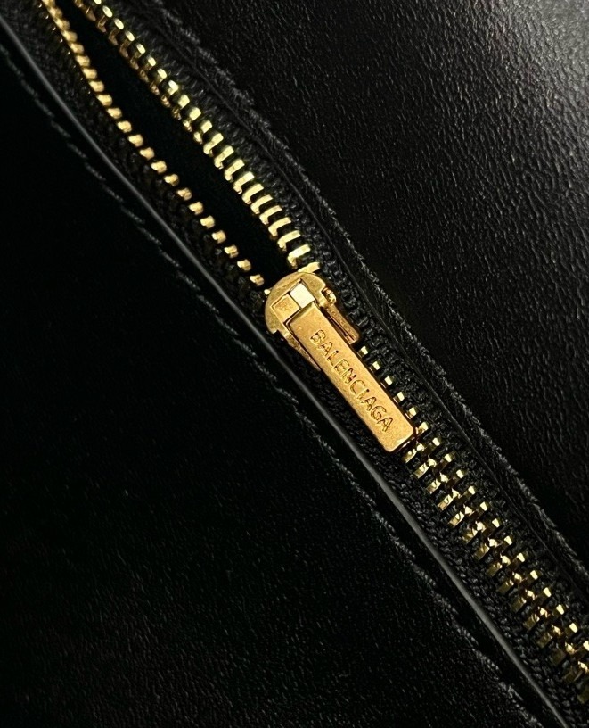 Knockoff Ba1en*iaga Rodeo Medium Bag Black Calfskin