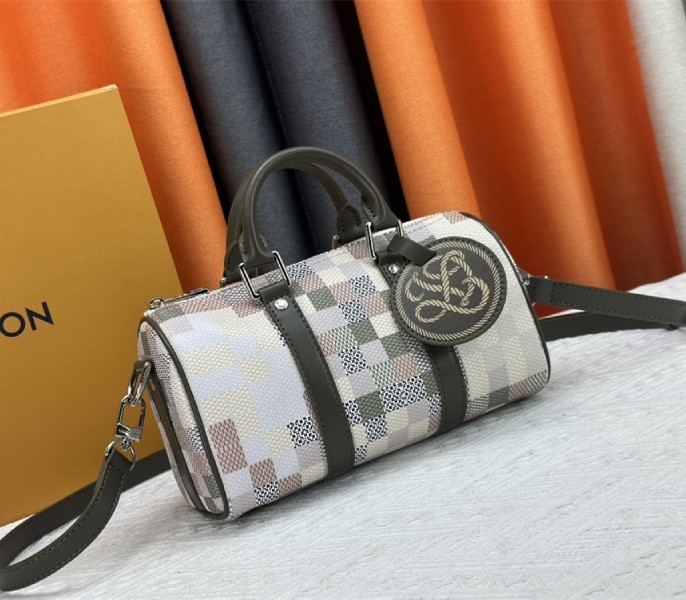 L0vis Vvtt0n Damoflage Canvas Keepall Bandouliere 25 In Khaki