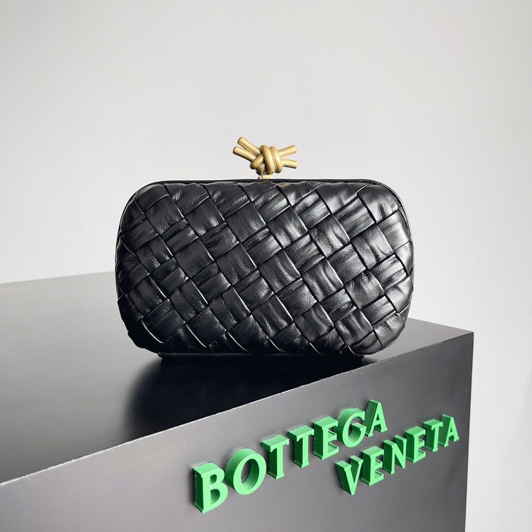 Replica B0tt*ga Ven*ta Knot Minaudiere Clutch Black Foulard