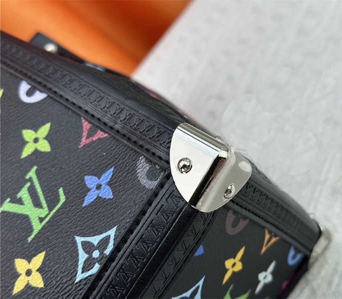 L0vis Vvtt0n X TM Multicolored Onthego PM In Black
