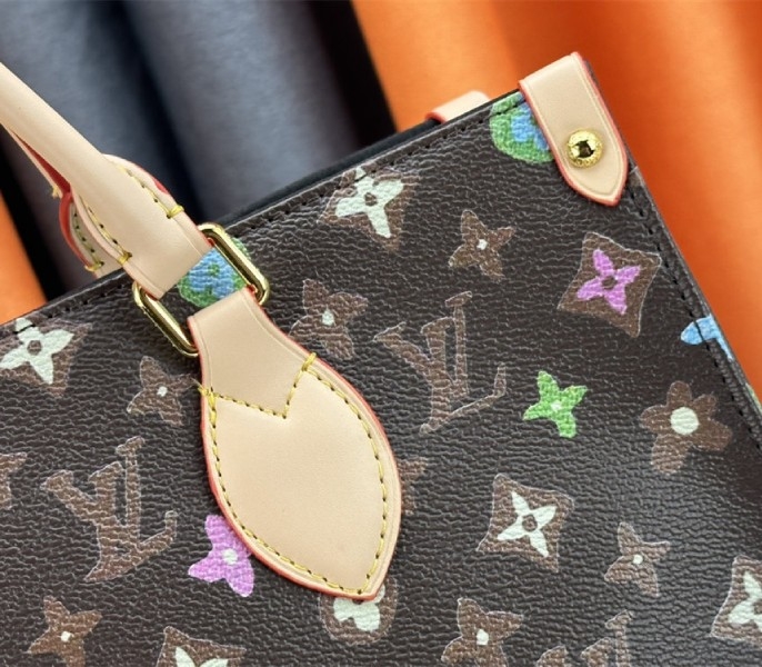L0vis Vvtt0n Monogram Craggy Onthego MM Tote In Chocolate
