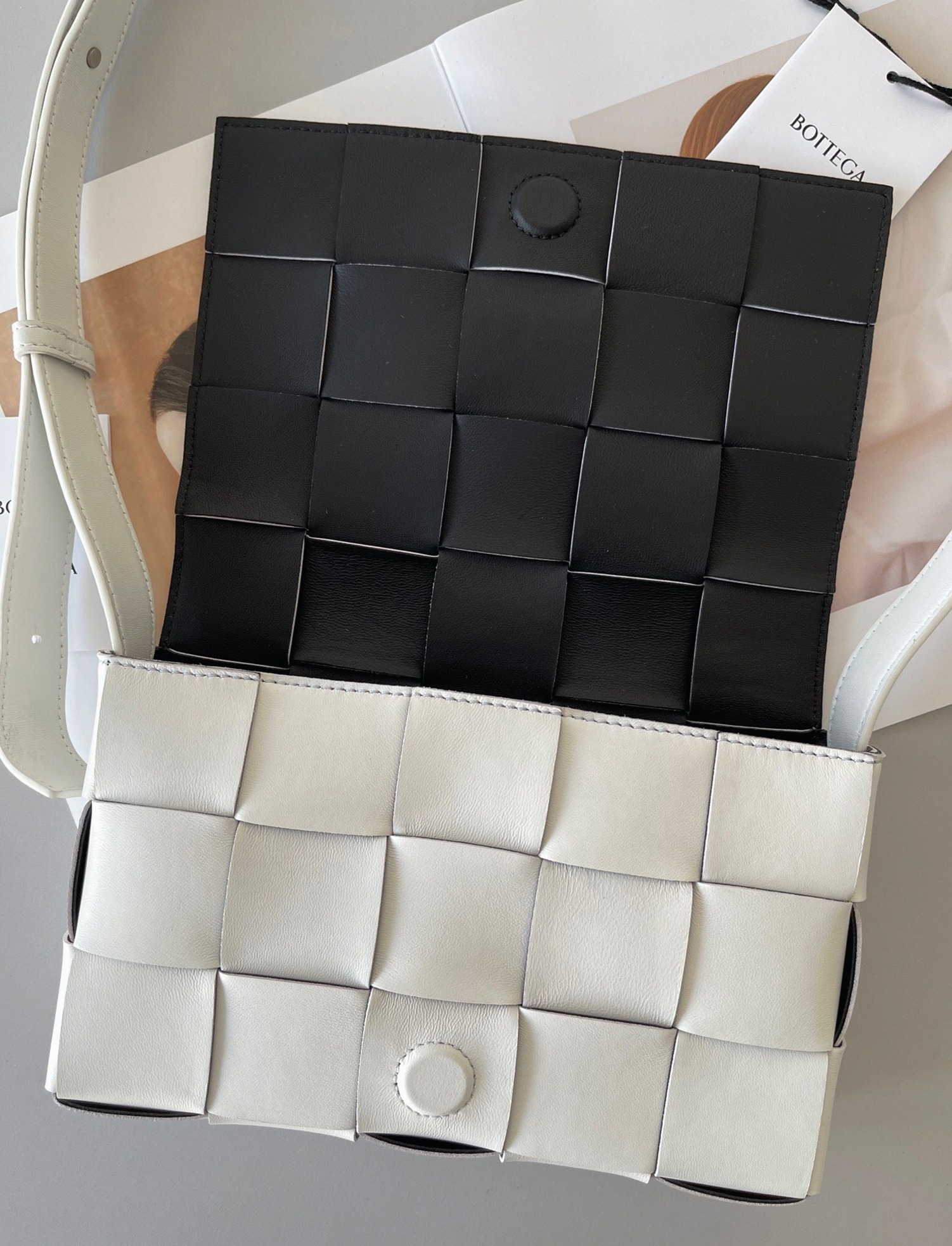 Top Quality Replica B0tt*ga Ven*ta Cassett Bag In White