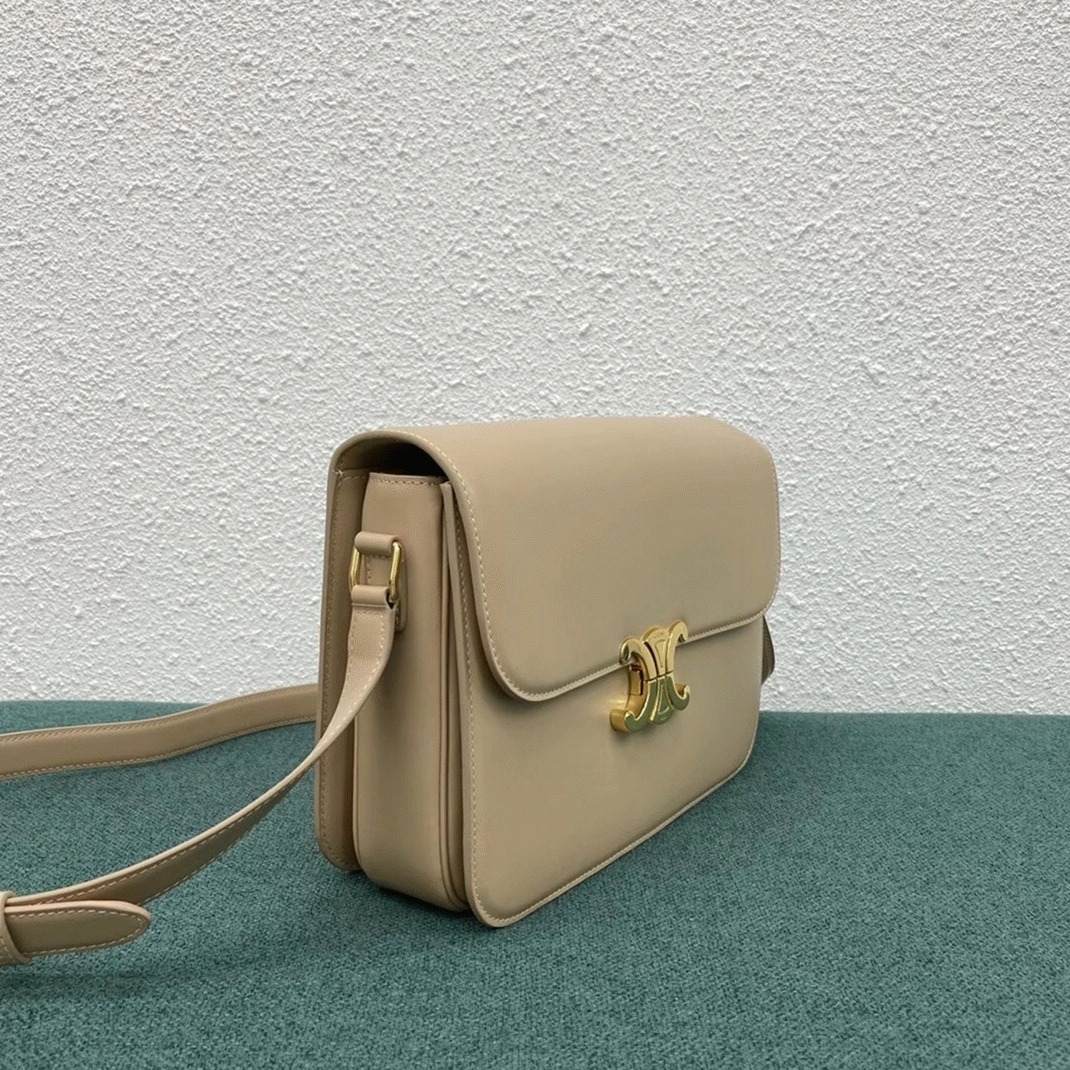 Top Quality Faux Ce1i*e Triomphe Large Bag In Nude
