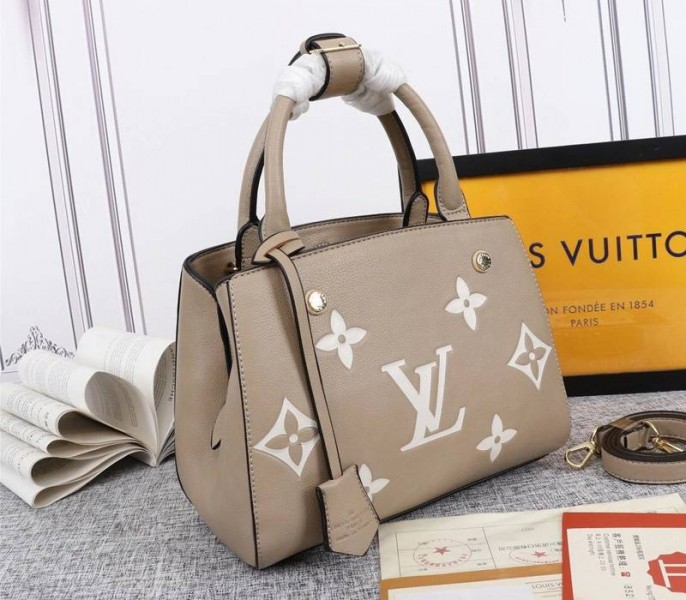 L0vis Vvtt0n Monogram Empreinte Montaigne BB In Tourterelle Gray