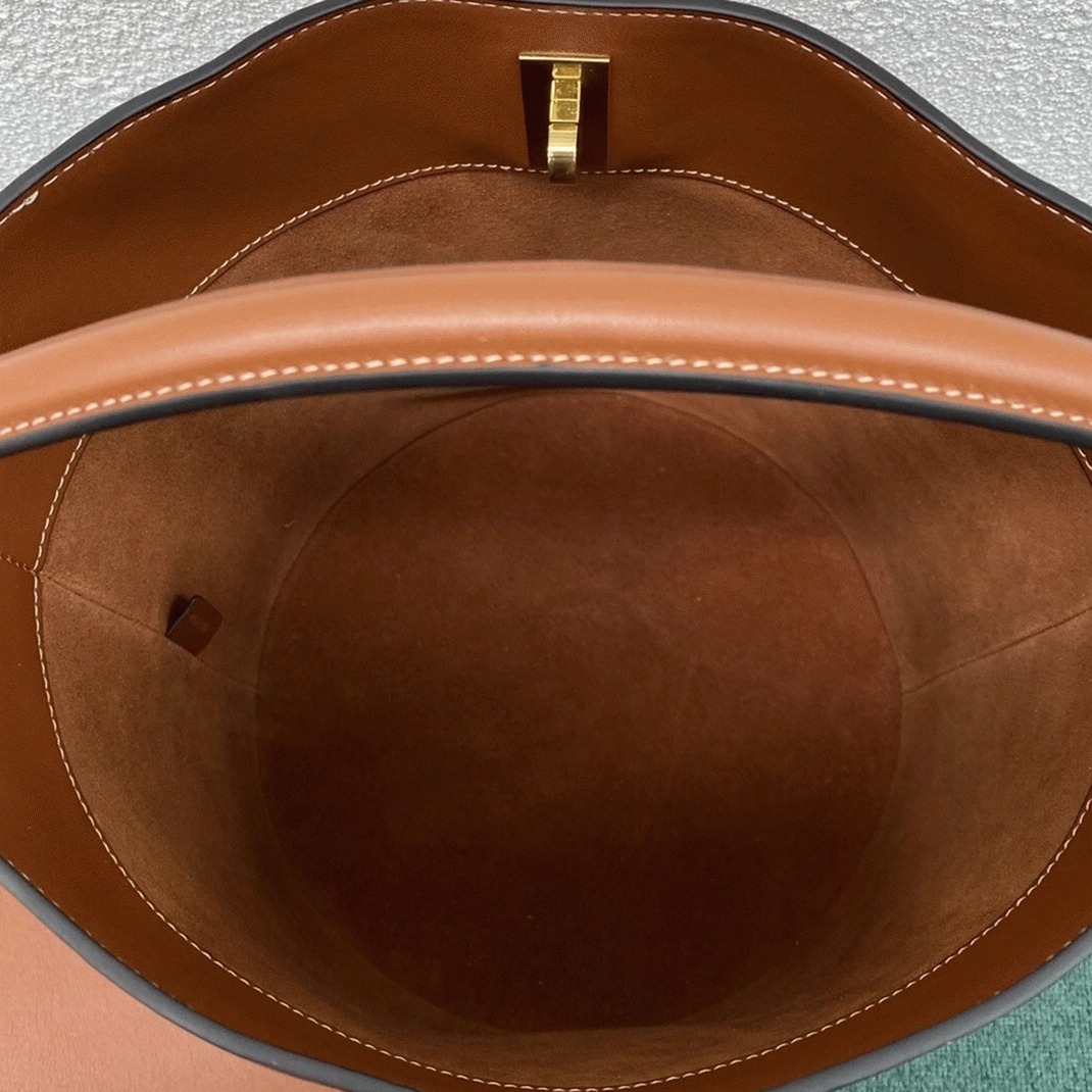 Top Quality Replica Ce1i*e Bucket 16 Bag In Brown
