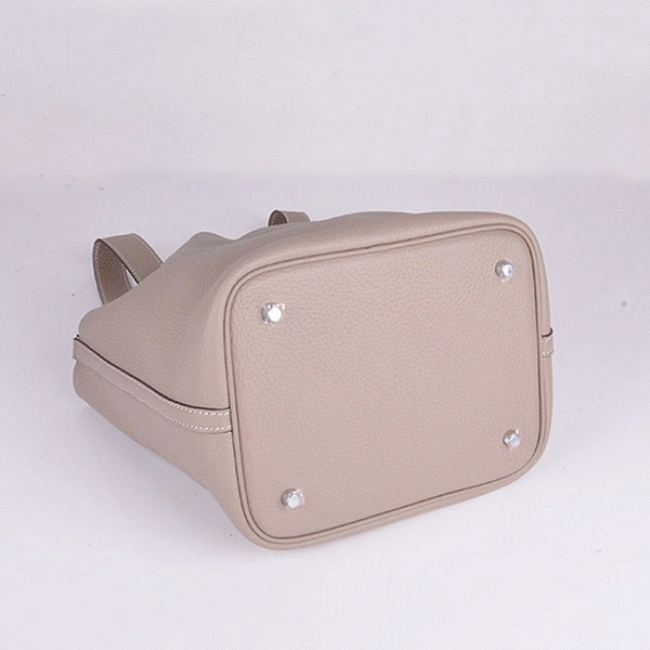Grey knockoff H**me5 Picotin Lock handbag