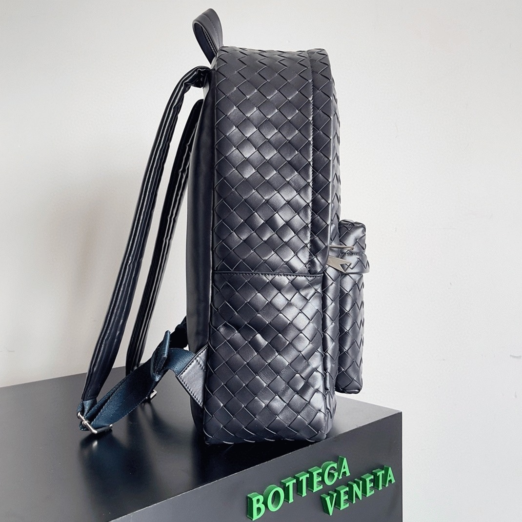 Fake B0tt*ga Ven*ta Medium Backpack Dark Blue