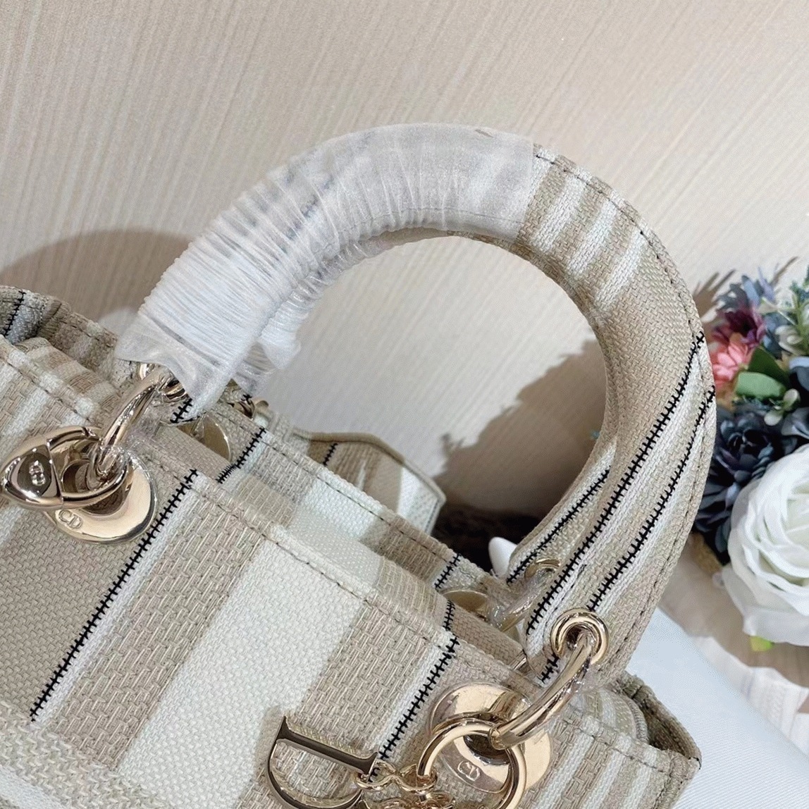 D10r Lady D-Lite Medium Bag Knockoff in Beige Stripes Embroidery