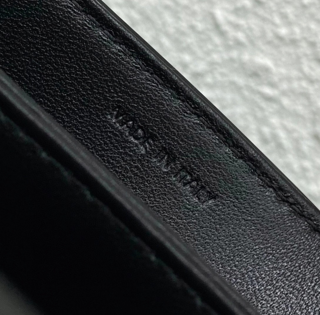 Top Quality Knockoff Ce1i*e Triomphe Teen Bag In Black