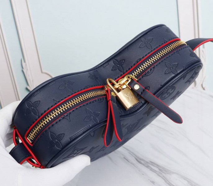 L0vis Vvtt0n Monogram Empreinte Game On Coeur Bag In Navy Blue