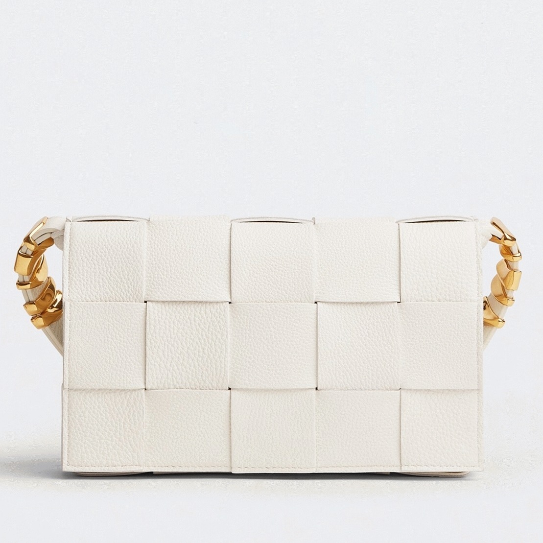 Top Quality Replica B0tt*ga Ven*ta Cassette Bag In White