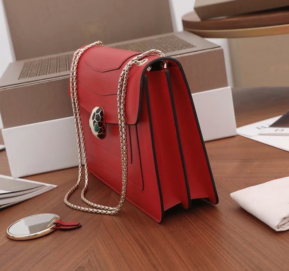 Replica Bv1g*ai Serpenti Forever Large Shoulder Bag Red Calfskin