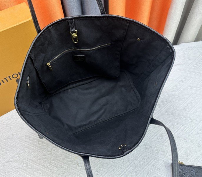 L0vis Vvtt0n X TM Monogram Empreinte Neverfull MM In Black With Style 2