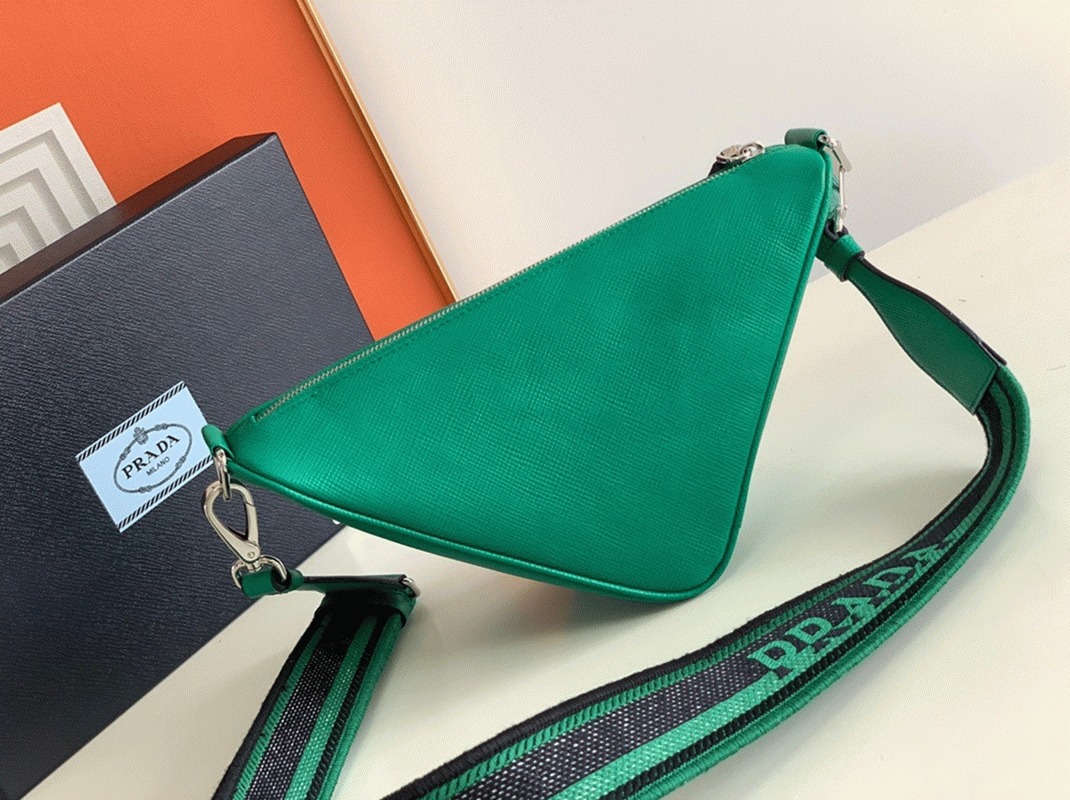 Pra*a Triangle Shoulder Bag Fake in Green