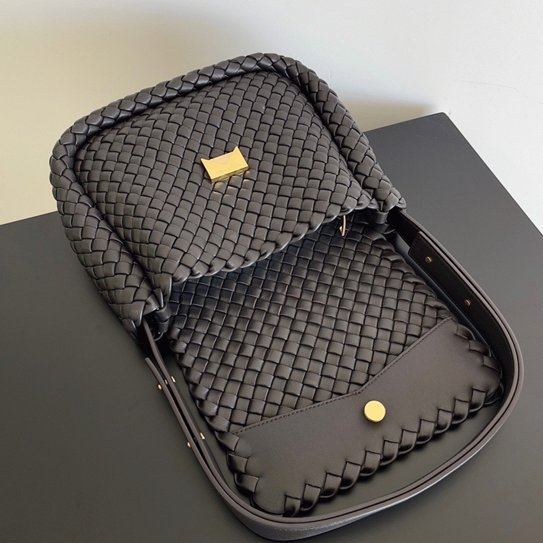 Fake B0tt*ga Ven*ta Cobble Small Bag Fondant