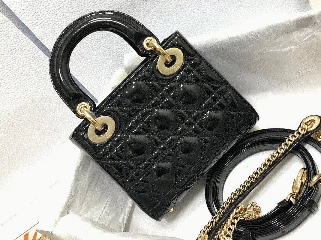 D10r Lady D10r Mini Chain Bag Replica with Chain in Black