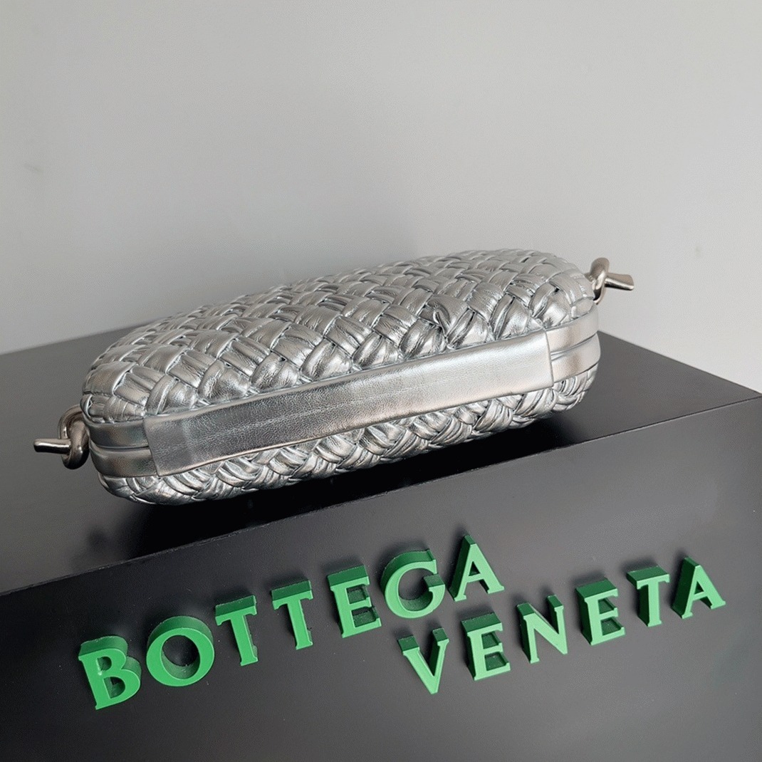 Fake B0tt*ga Ven*ta Knot Minaudiere On Strap Silver Intreccio Laminated Leather