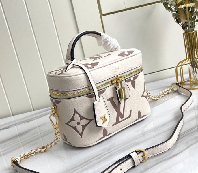 L0vis Vvtt0n Bicolor Monogram Empreinte Vanity PM Bag In Cream And Bois De Rose Pink