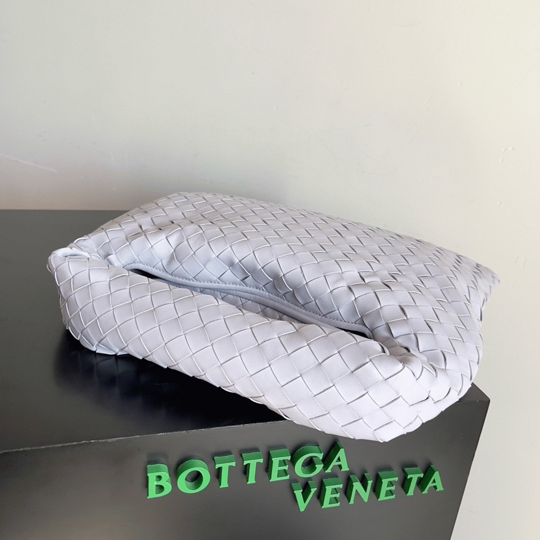 Fake B0tt*ga Ven*ta Small Hop Bag Oyster