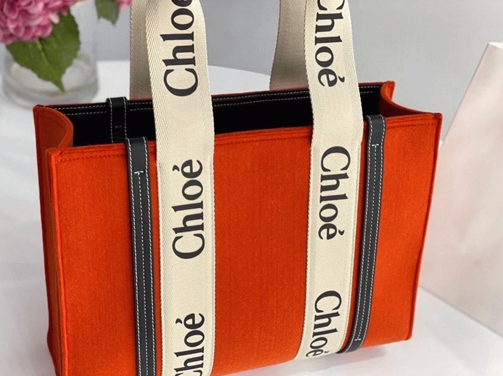 top quality fake Ch10e medium woody tote bag in orange felt