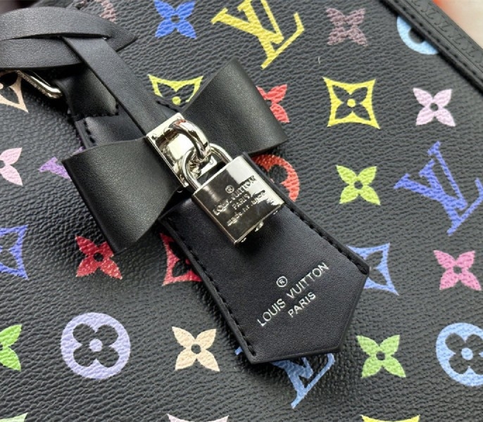 L0vis Vvtt0n X TM Multicolored Onthego MM In Black