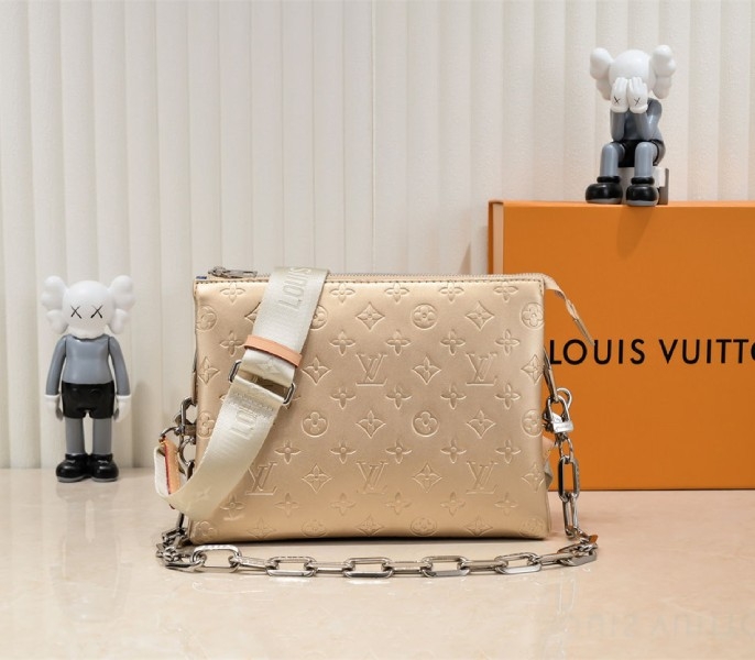 L0vis Vvtt0n Coussin PM Bag In Light Gold With Jacquard Strap